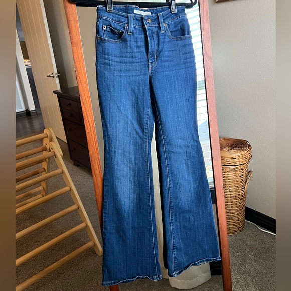 Levi’s Women’s 726 High Rise Flare Jeans - Picture 1 of 4